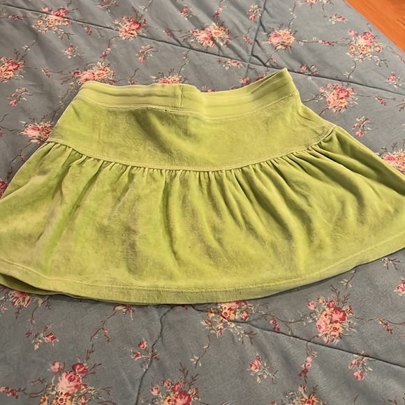 Adorable juniors summer skirt small - Picture 3 of 3